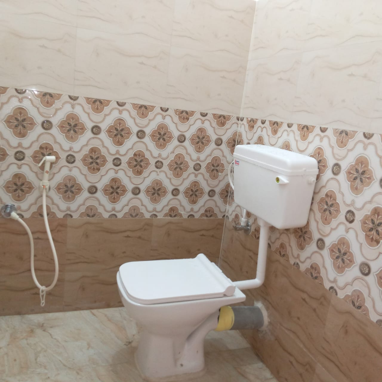 Deluxe (1 Bed) Non AC